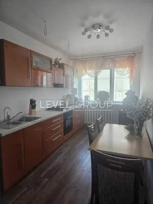 Продажа квартиры с качественным капитальным ремонтом, Солом'янская
