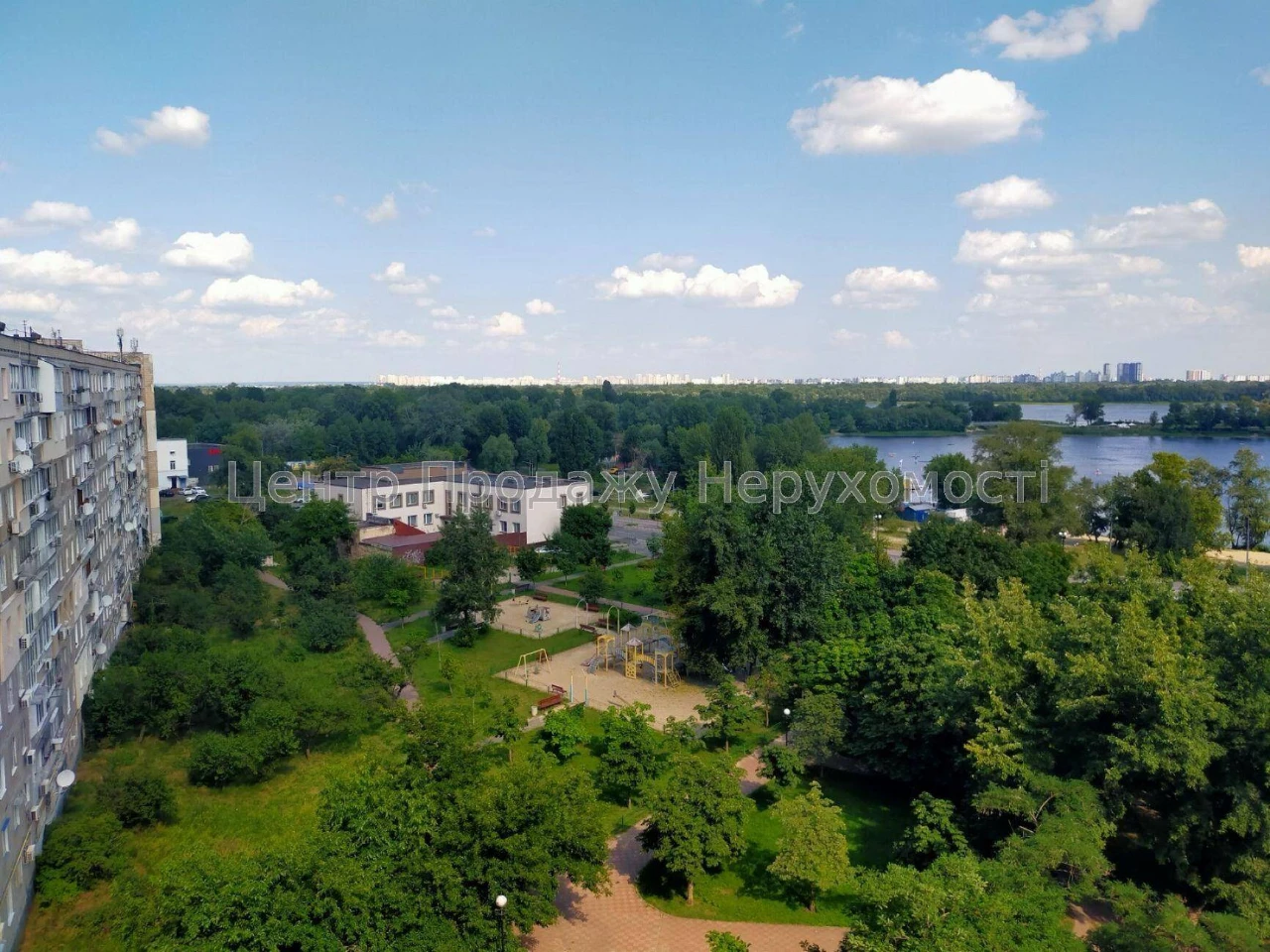 Sale of a 3-room apartment in Kyiv, 9th floor, 68.8 sq.m – best