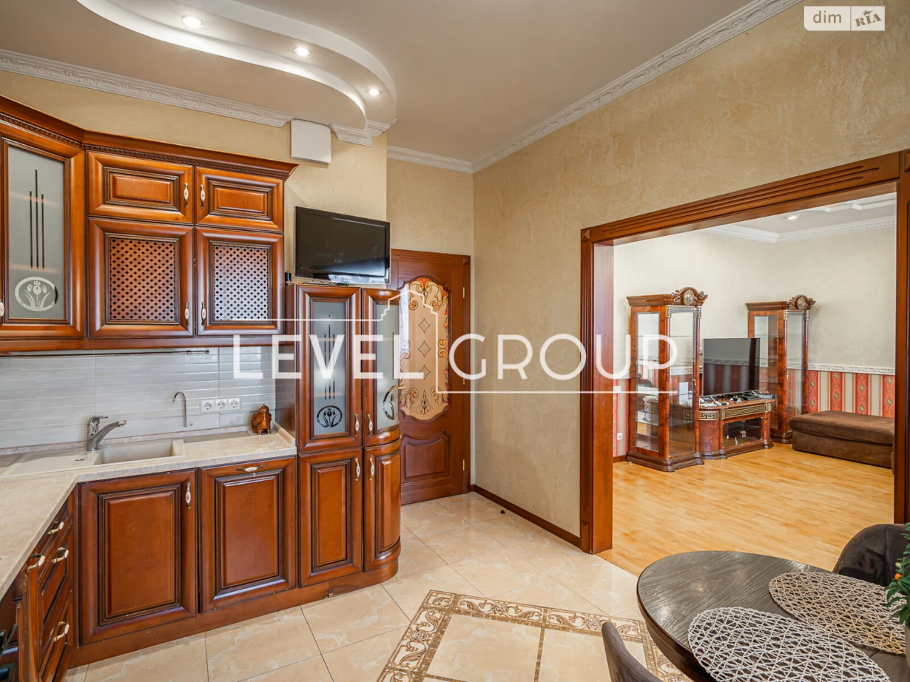 Sale of Apartment in Left Bank District