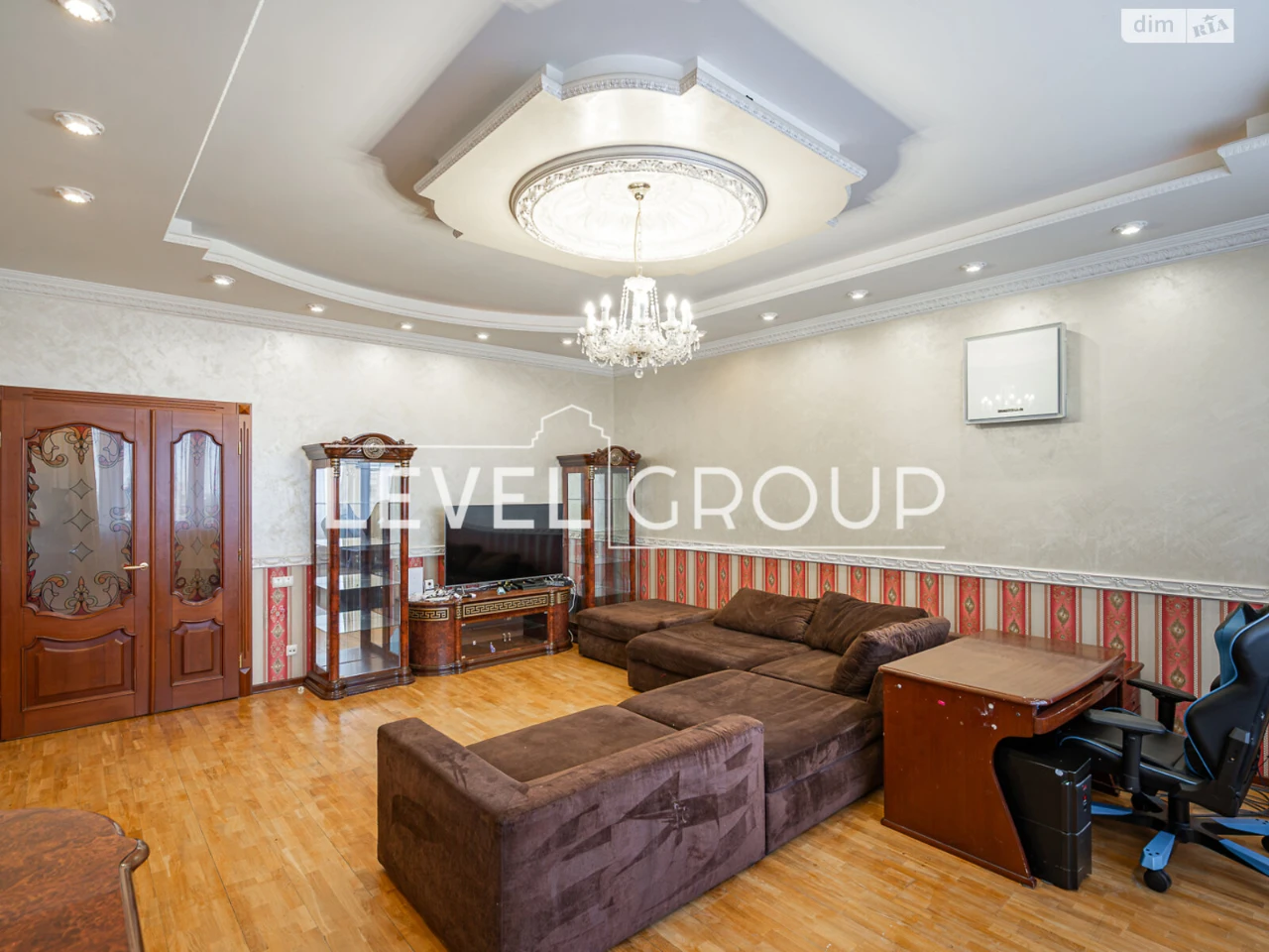 Sale of Apartment in Left Bank District