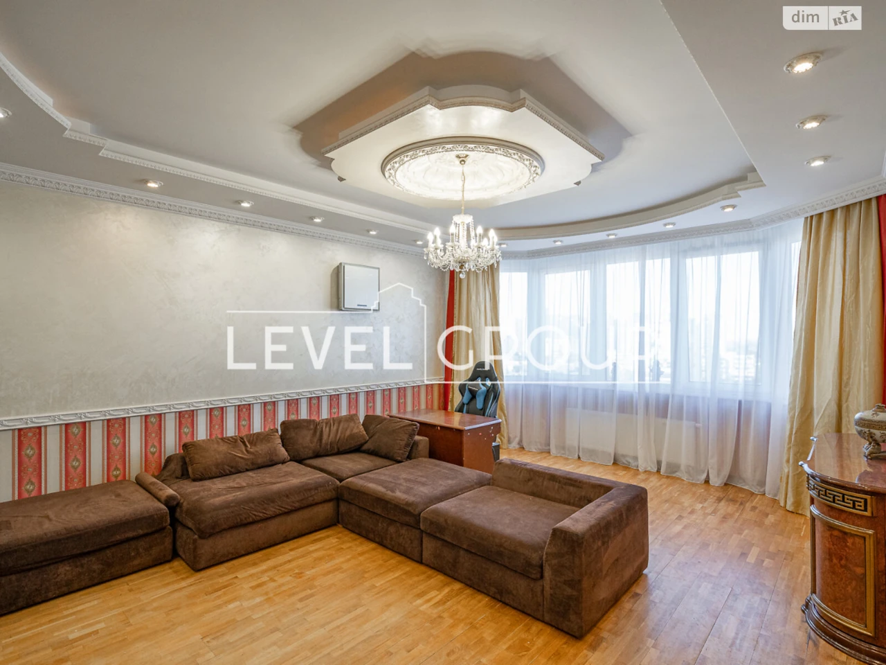 Sale of Apartment in Left Bank District
