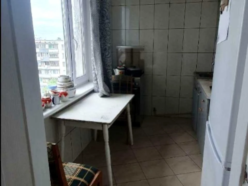Apartment. Kharkiv, Traktorobudivnykiv Prospect