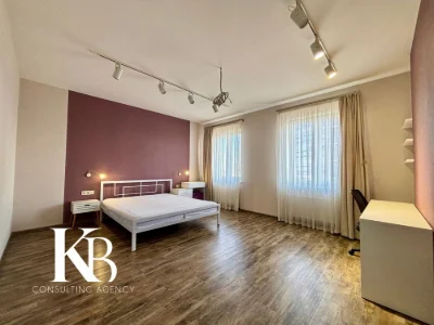 For sale 2-bedroom apartment (new construction) in the center, 75 sq m with renovation