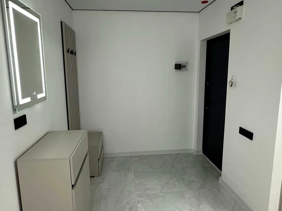 Apartment. Ivano-Frankivsk, Flotska St.