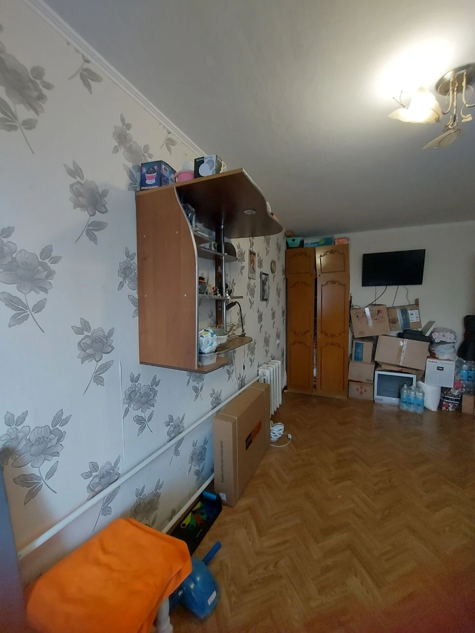 Sale of a 2-room apartment in the area of Площа Перемоги