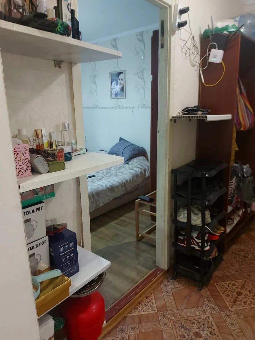 Sale of a 2-room apartment in the area of Площа Перемоги