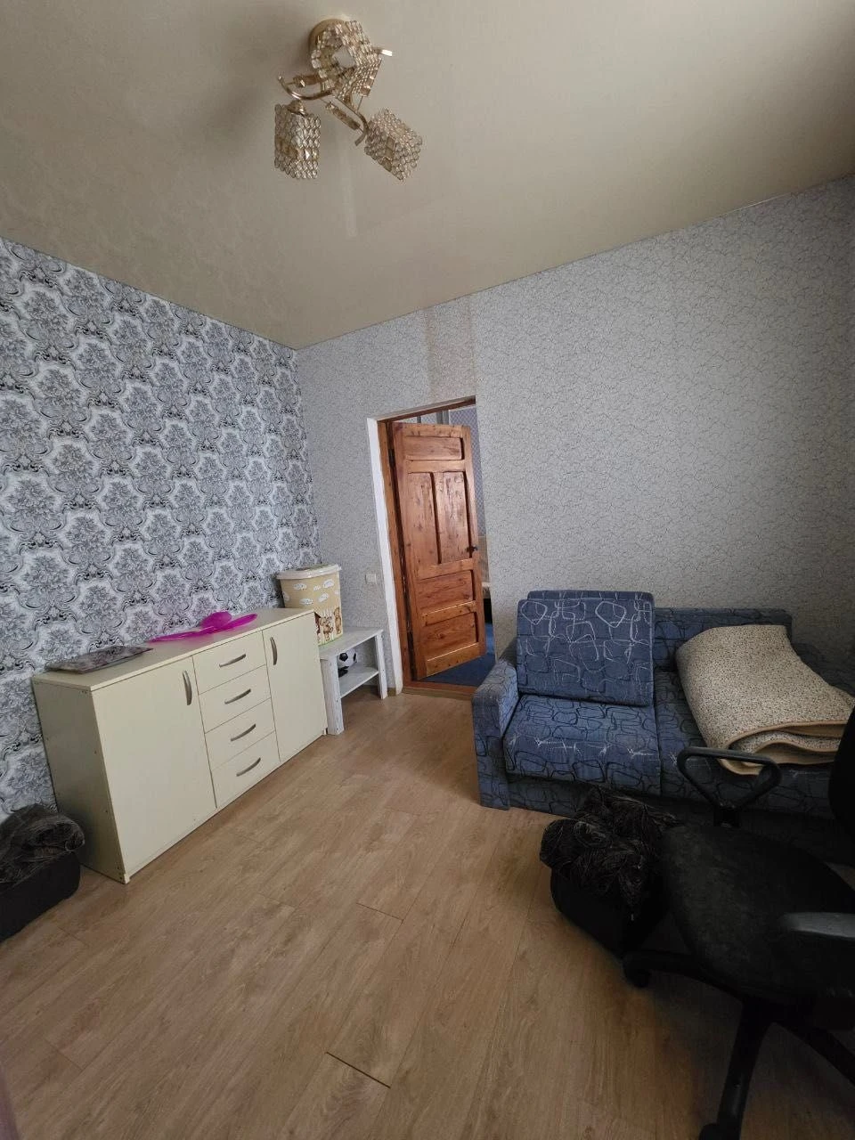 Срочно!! 2-комнатный жилой дом в Центре с мебелью 14500 у.е.