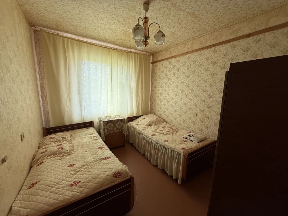 Трьохкімнатна квартира на Намиві,берег.Квадратний хол.8/10.