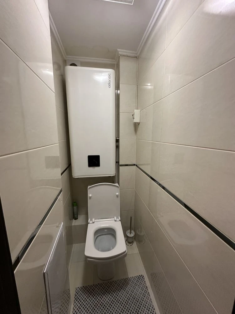 Sale of a good 4-room apartment in a new building built in 2002 in the center