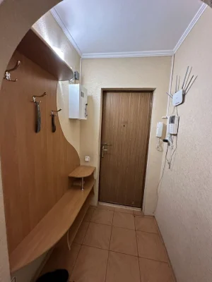 Sale of a good 4-room apartment in a new building built in 2002 in the center