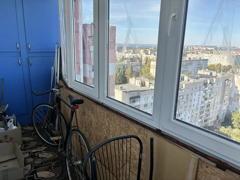 Продається квартира в центрі міста, на 16 поверсі!!