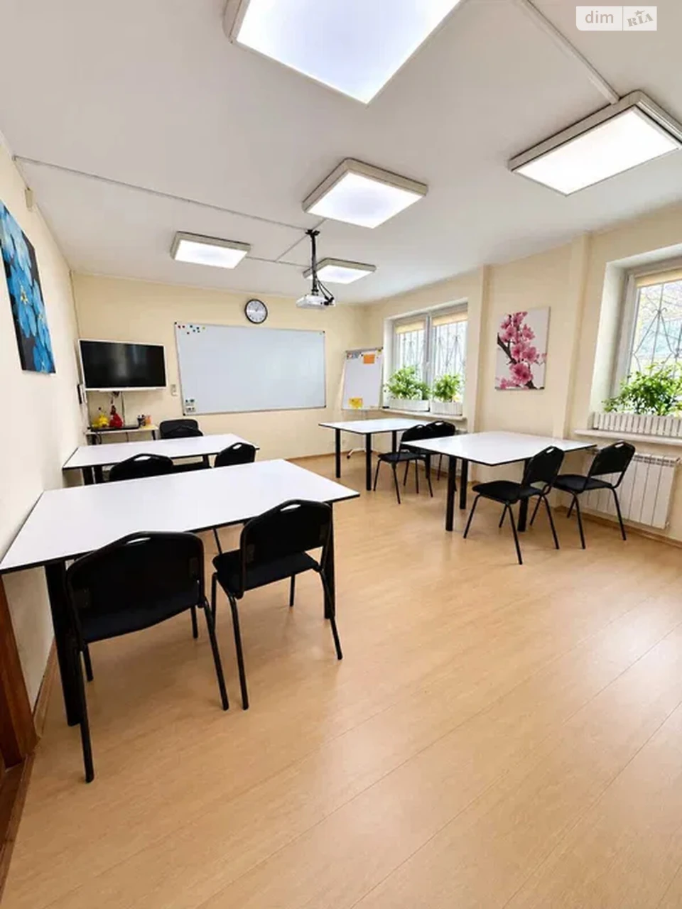 Long Term Rental Apartment, Podil
