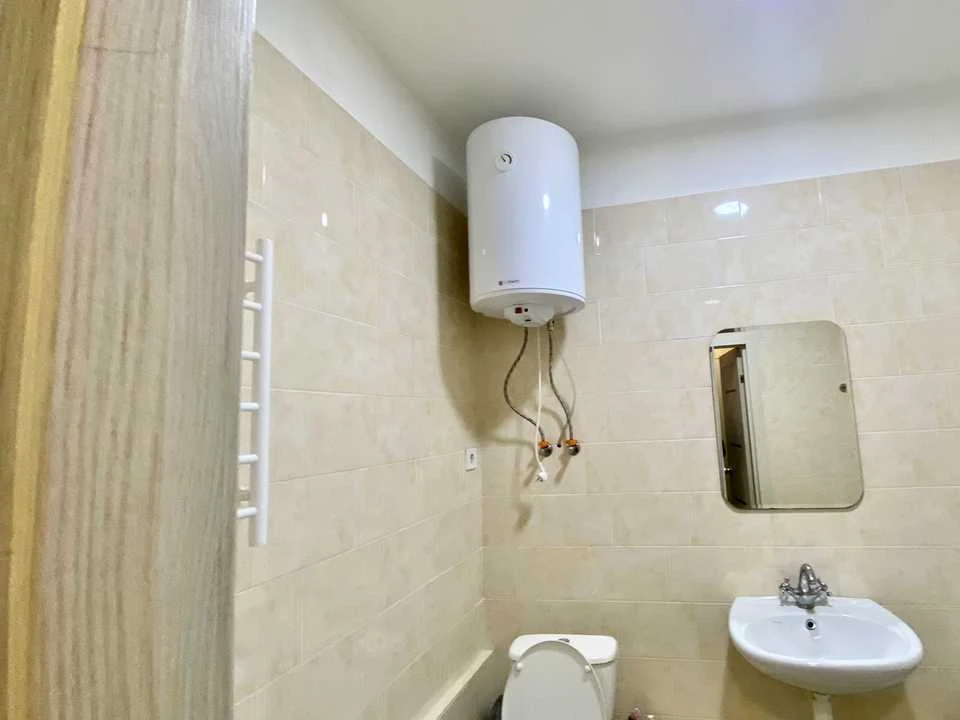 Apartment. Kyiv, Kam'yanska Street.