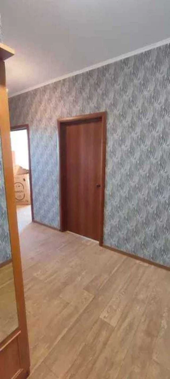 Продаж двокімнатної квартира в новому ЖК Дніпровський з авто
