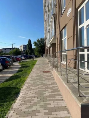 Продаж двокімнатної квартира в новому ЖК Дніпровський з авто