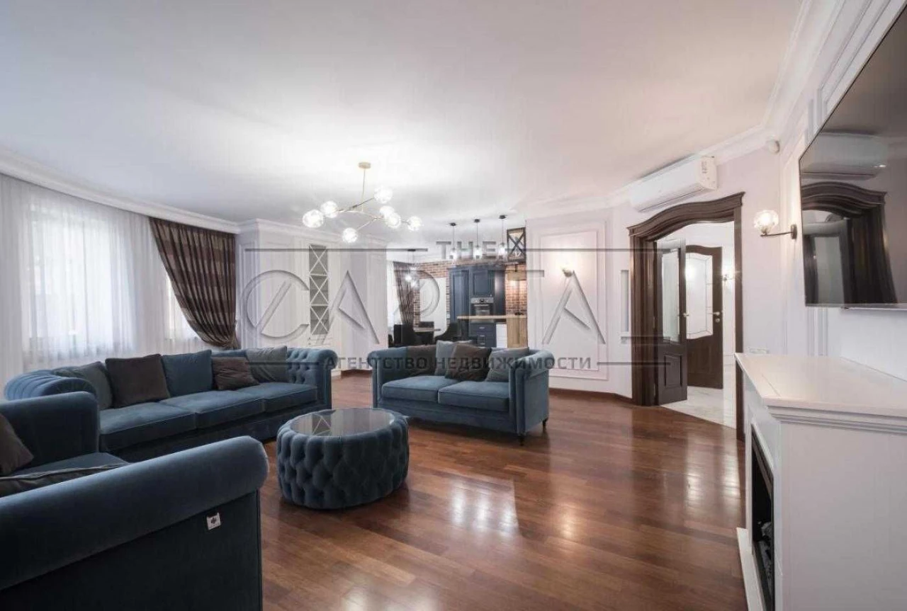 3 этажа / Продажа 3-комнатной квартиры ул. Старонаводницька 180 м2 /