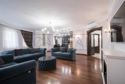 3 этажа / Продажа 3-комнатной квартиры ул. Старонаводницька 180 м2 /