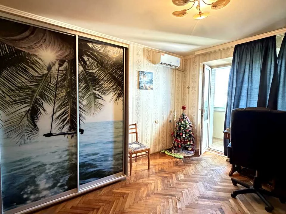 Apartment. Kyiv, Chokolivsky Buliv.