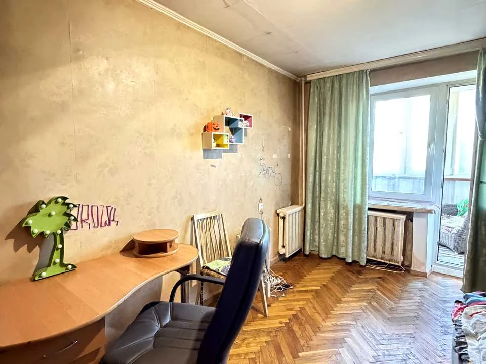 Apartment. Kyiv, Chokolivsky Buliv.