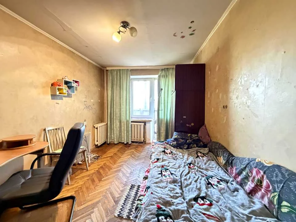 Apartment. Kyiv, Chokolivsky Buliv.