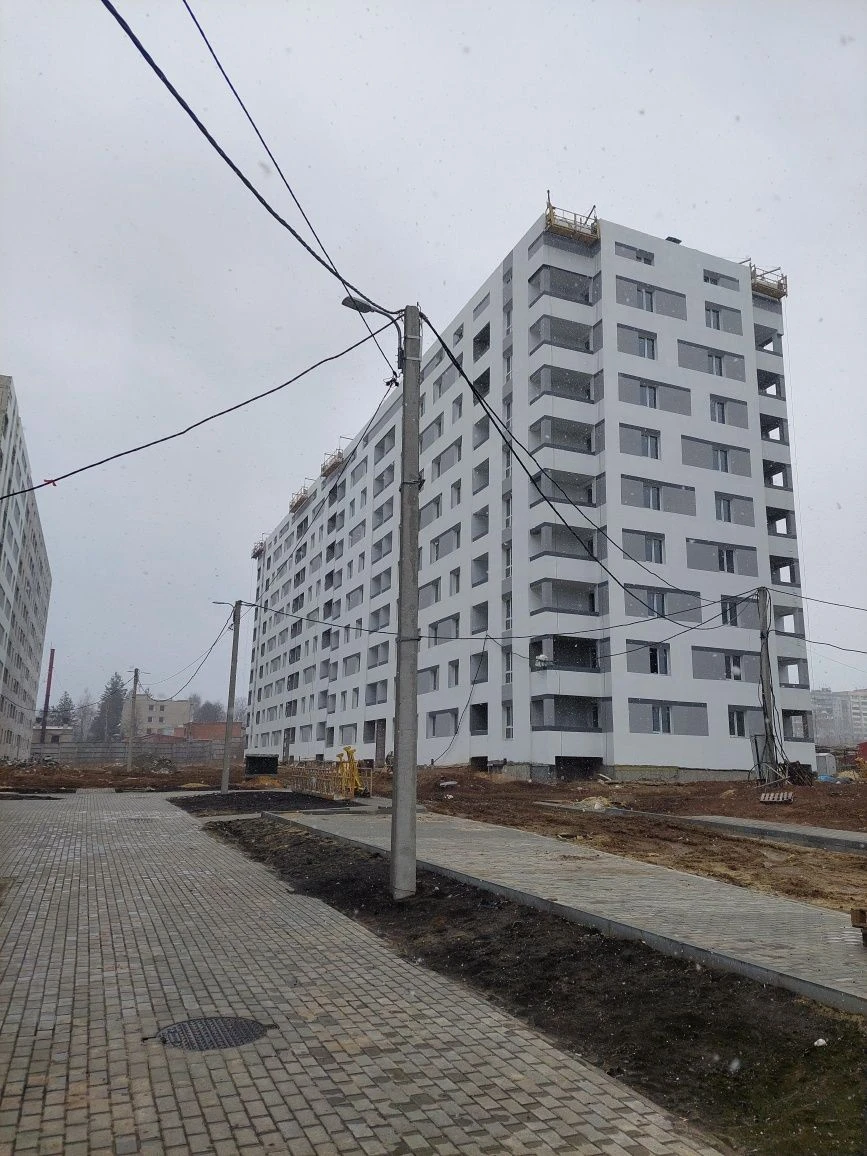 S Продам 1комнатную квартиру в новострое ЖК Сказка метро Хол
