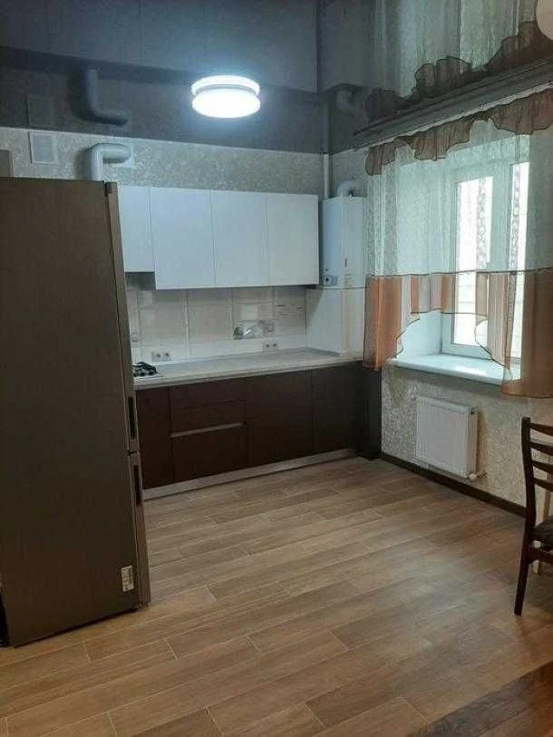 Продається 1 кім.кв. в районі м. Левада
