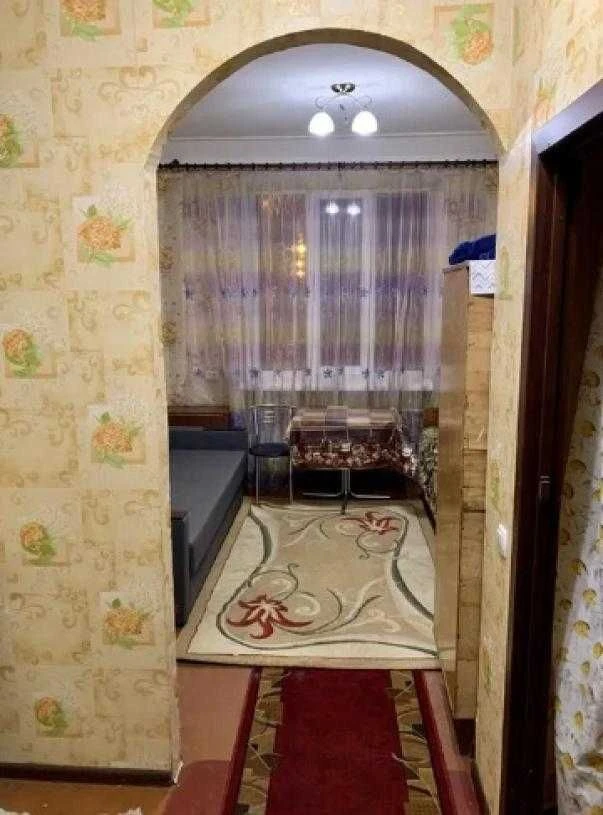 Продам 1 комн гостинку 3/5 20/15/2 на ХТЗ пр Александровский