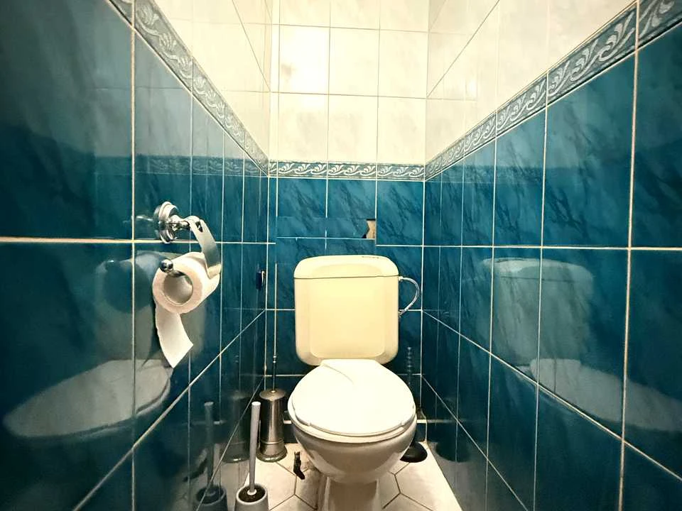 Apartment. Rivne, Danyila Halyskyi St.