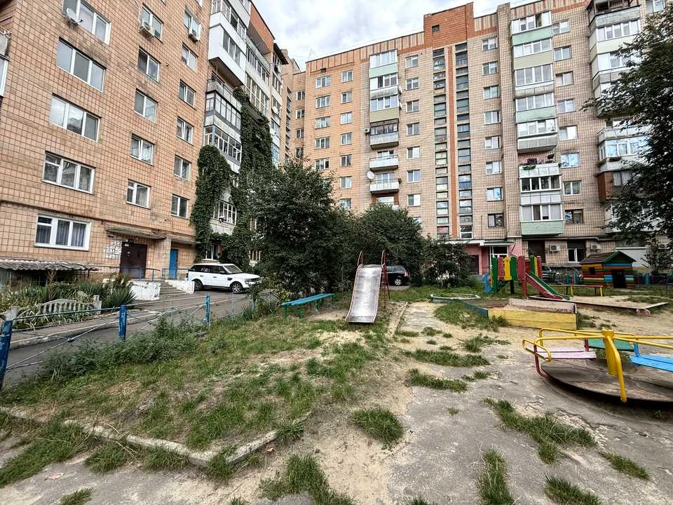 Apartment. Rivne, Danyila Halyskyi St.