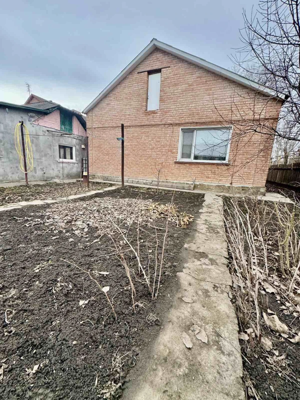 For sale house in the area of N.Balashivka