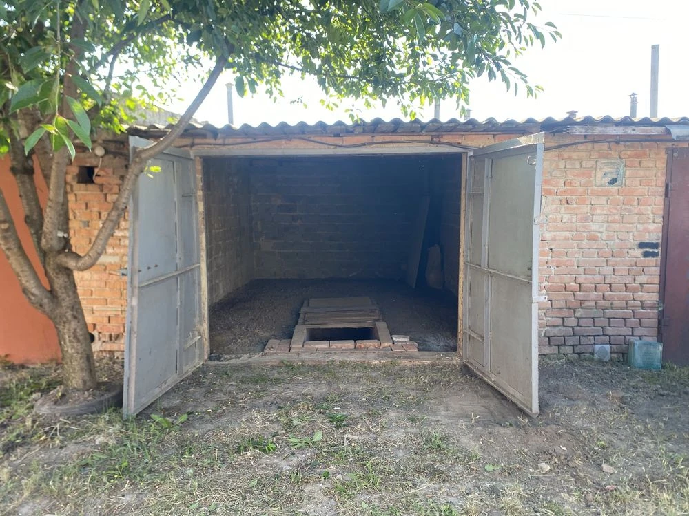 Продам гараж коператив Гаражний за килимом