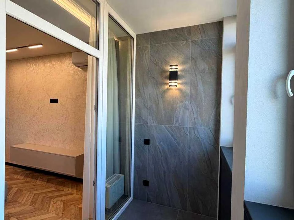 Apartment. Kyiv, Berezaysky Prospect.