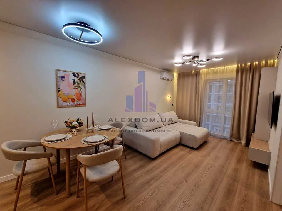 Apartment. Kyiv, Mykhaila Maksimovych Street