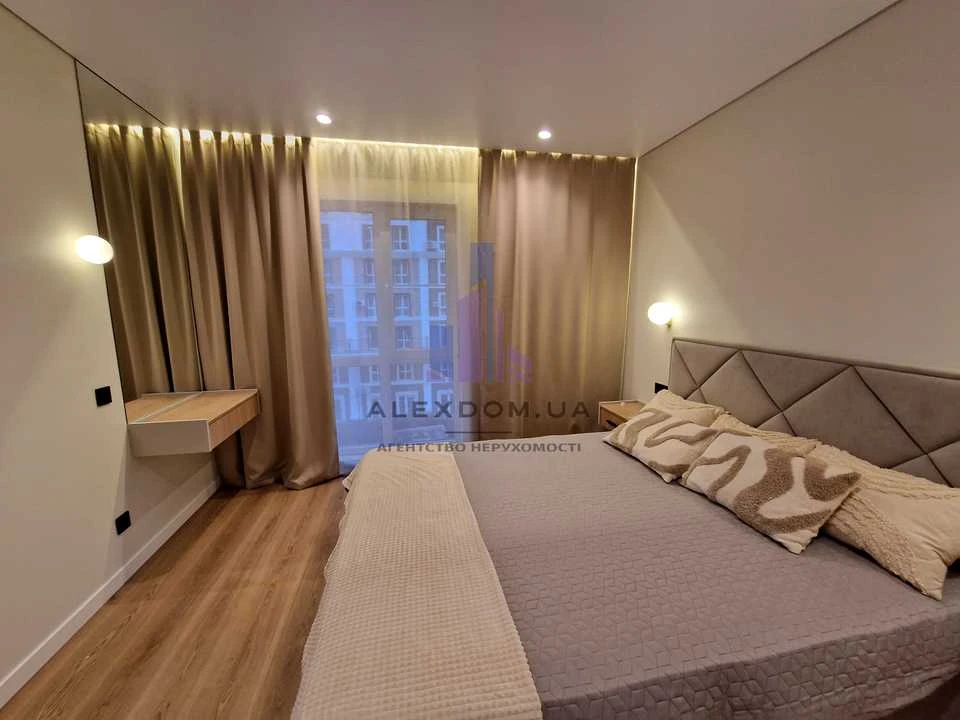 Apartment. Kyiv, Mykhaila Maksimovych Street