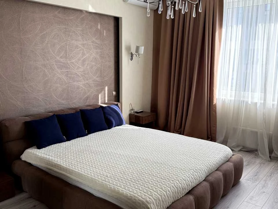 Apartment. Kyiv, Business Street