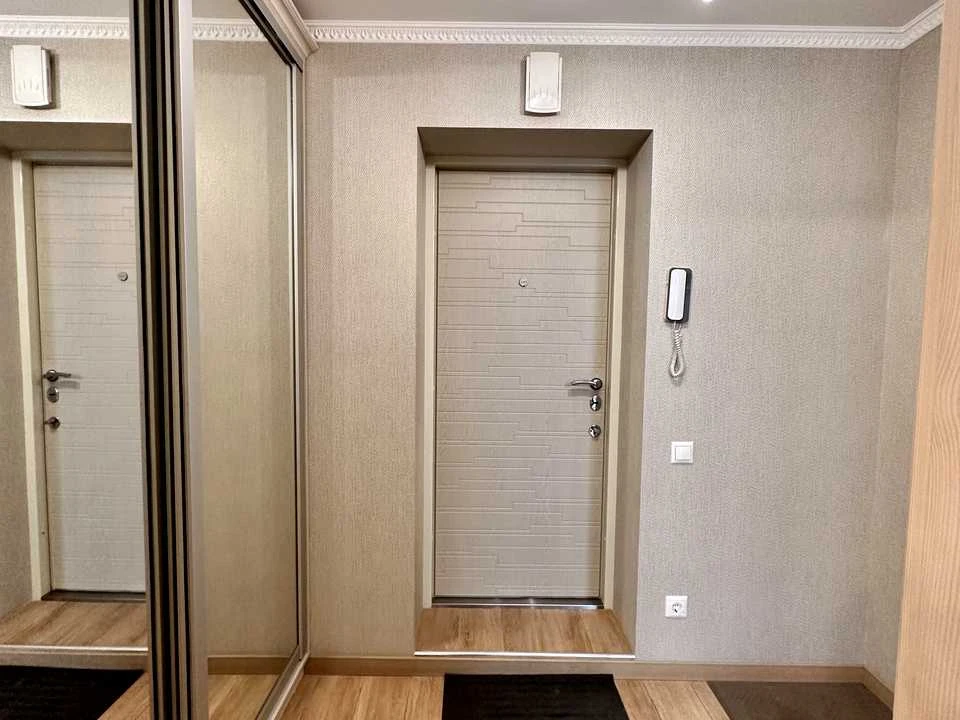 Apartment. Kyiv, Volodymyr Iasiuka Avenue.