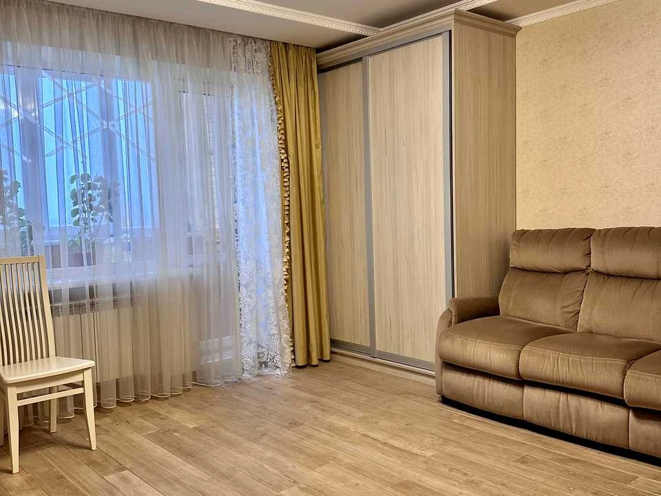 Apartment. Kyiv, Volodymyr Iasiuka Avenue.