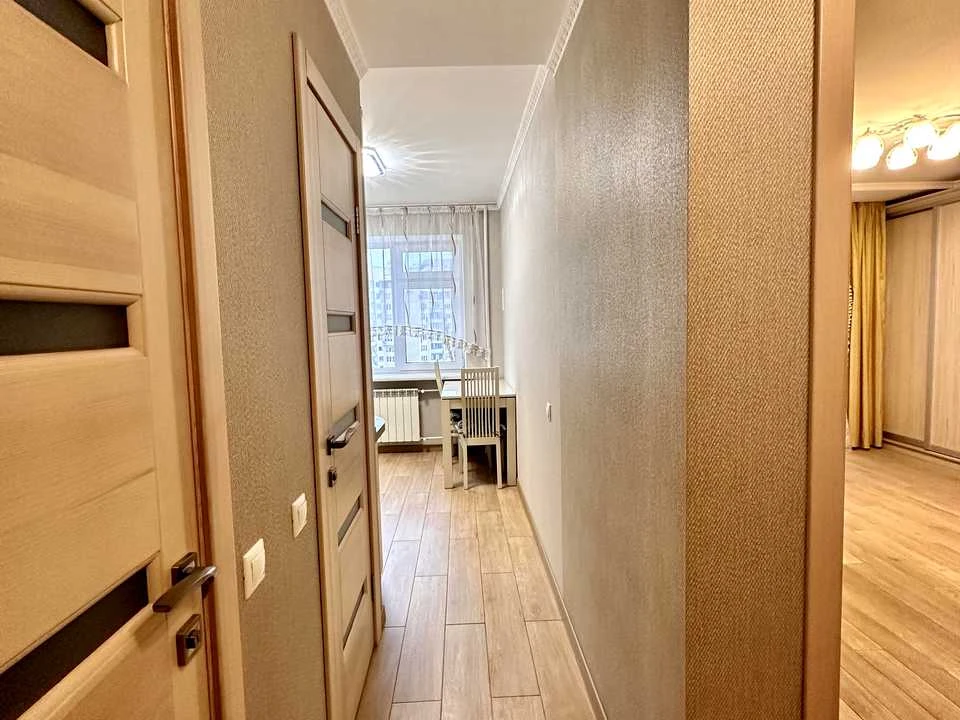 Apartment. Kyiv, Volodymyr Iasiuka Avenue.