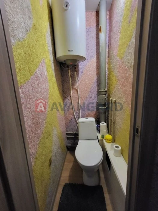 Продам 2шку в центрі Пісків Сертифікат Так