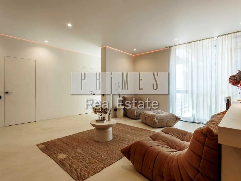 Apartment. Kyiv, Predslavin Street