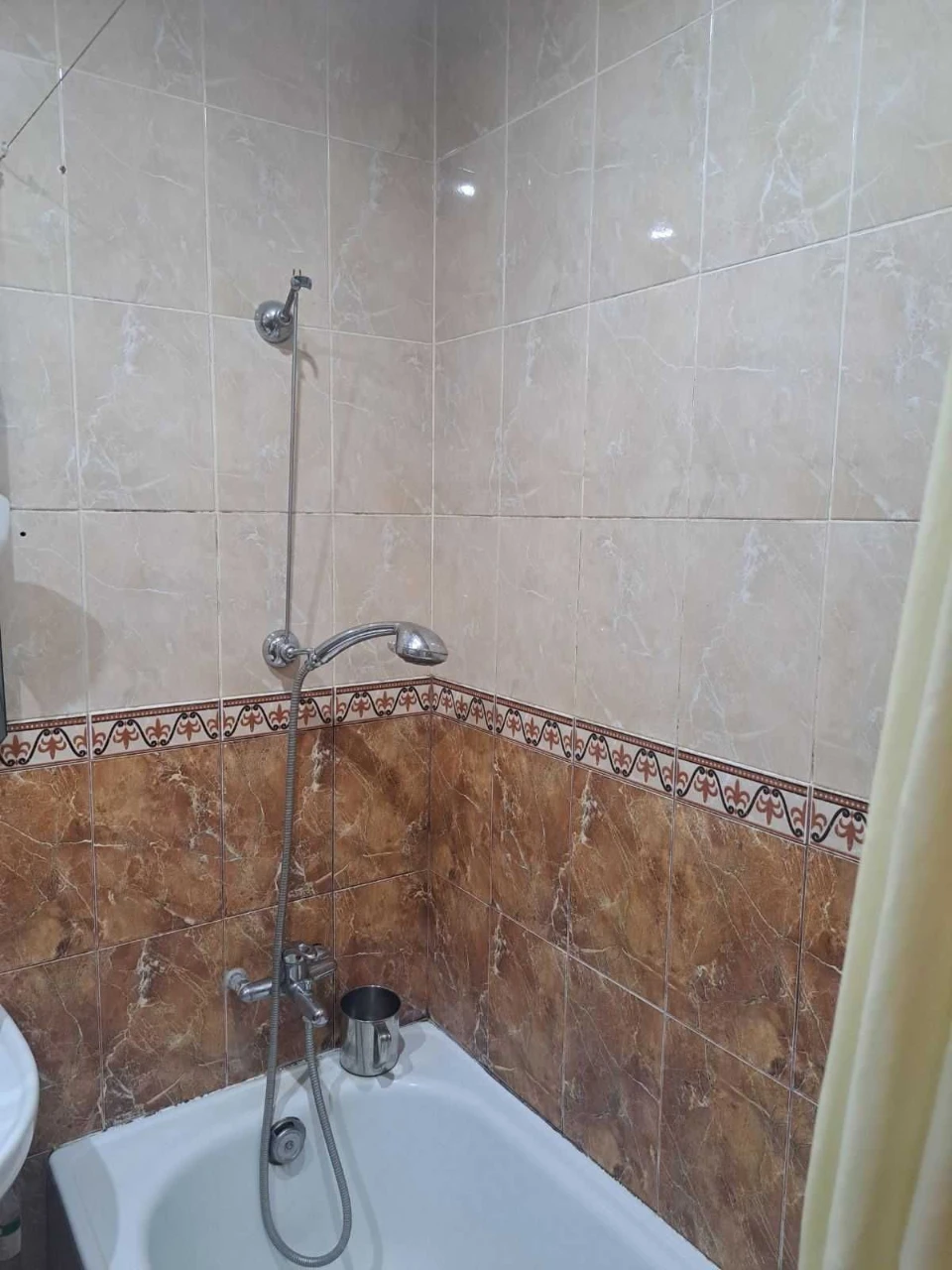 For sale 2-room apartment on St. Kalinov, Обраztsova, Berezin, Left