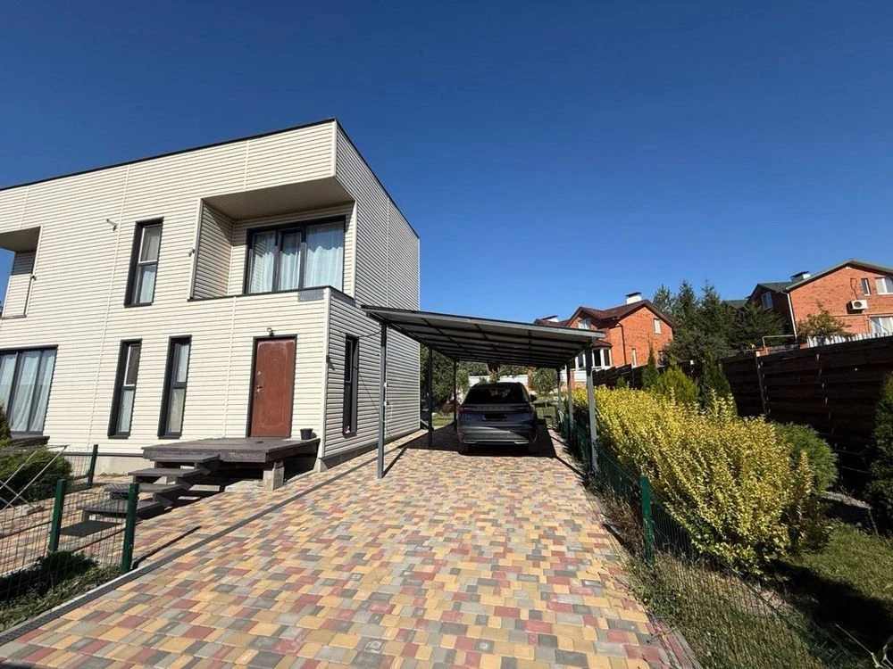 For Sale 2-story house 134.3m2. Plot 10 acres Dnepr Street Tatar