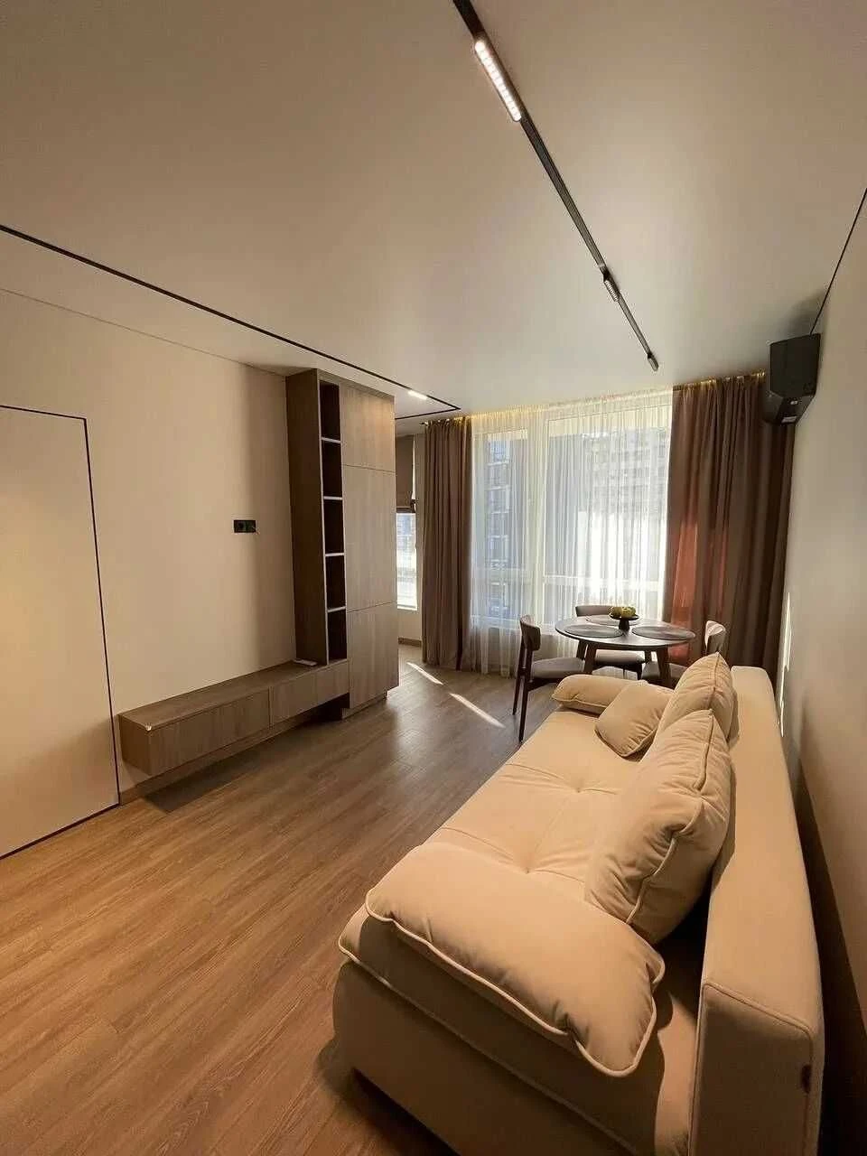 Продаж 1-кімнатна квартира в центрі міста