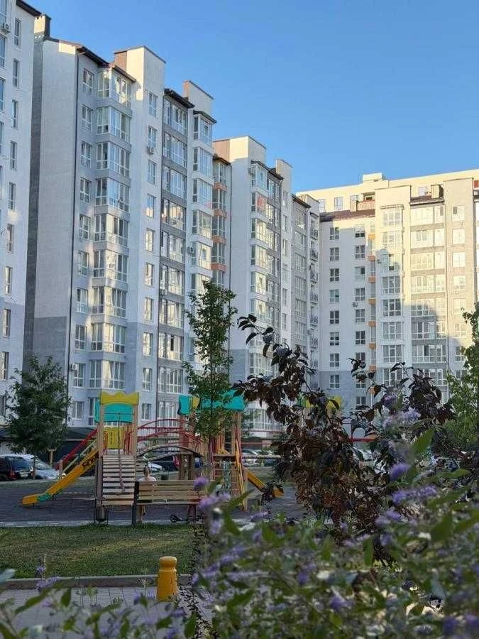 RENTED 2-room apartment with kitchenette