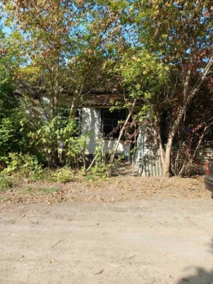 house for sale requiring renovation