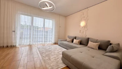 For sale cottage with renovation, gas heating, city utilities