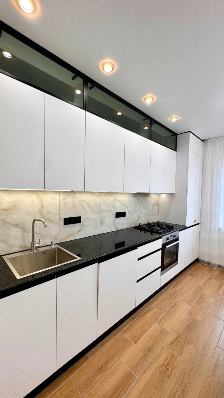 For sale cottage with renovation, gas heating, city utilities