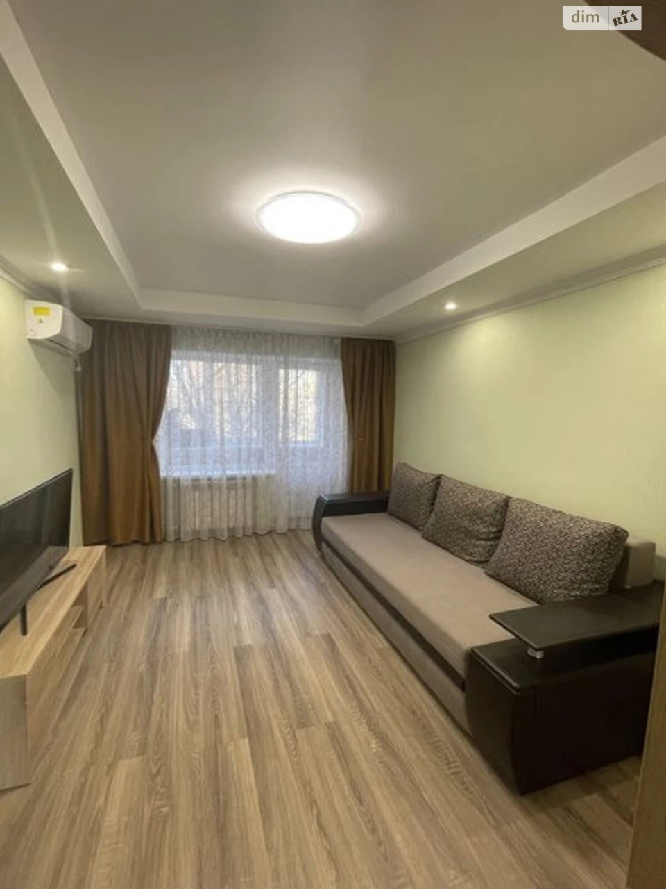 Long Term Rental Apartment, Akademistche