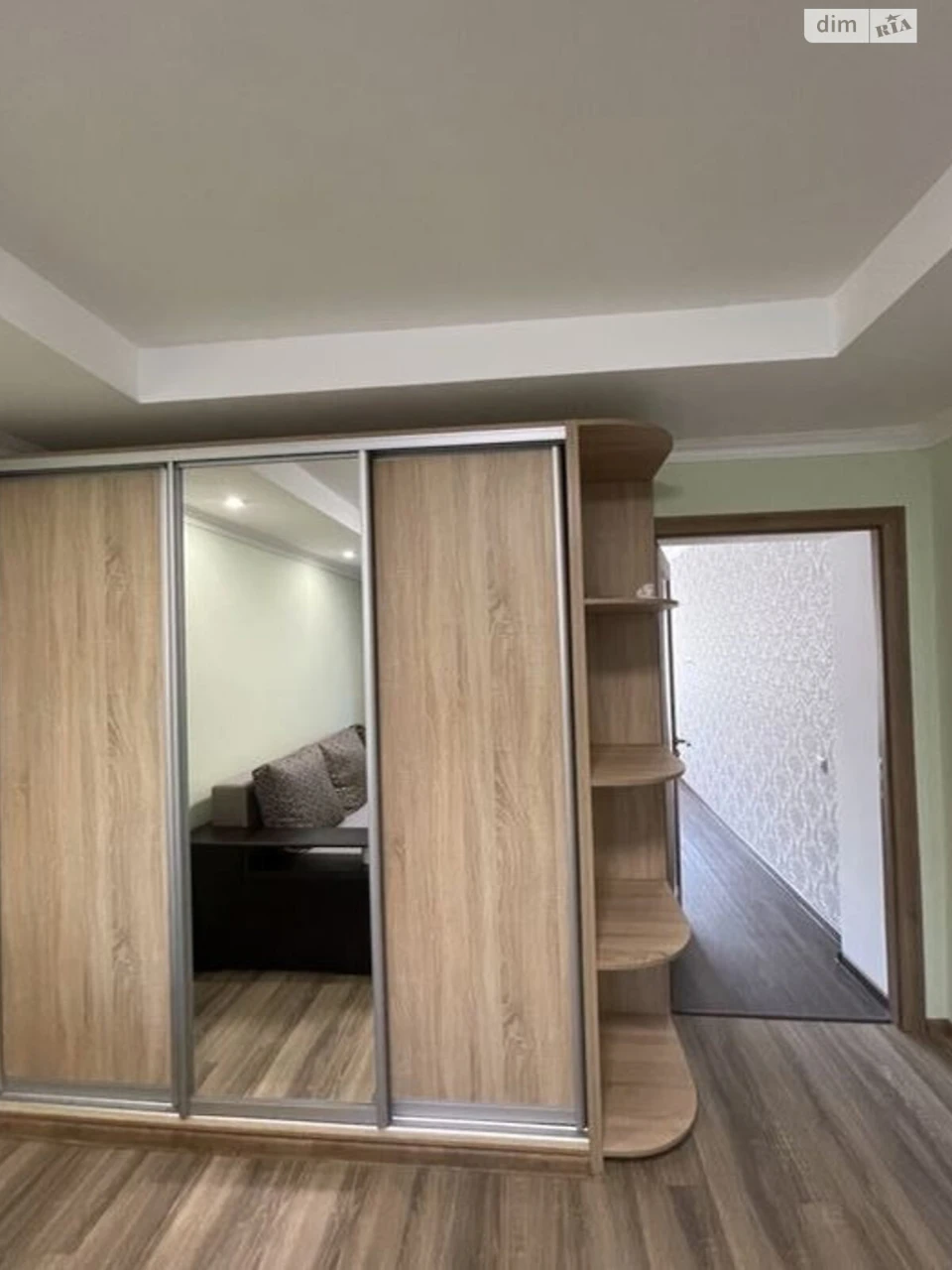 Long Term Rental Apartment, Akademistche