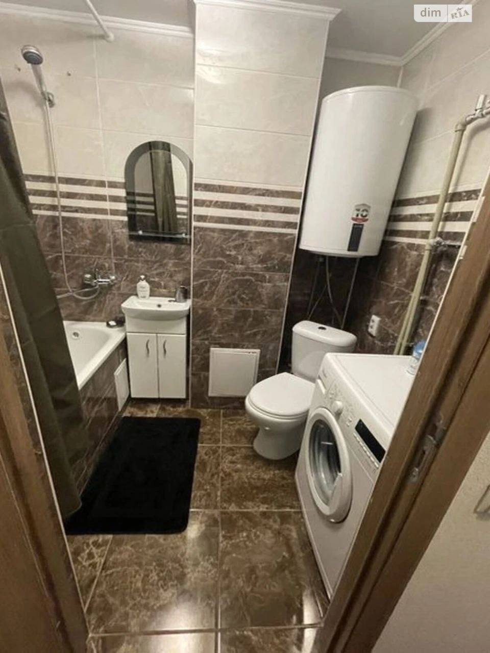 Long Term Rental Apartment, Akademistche